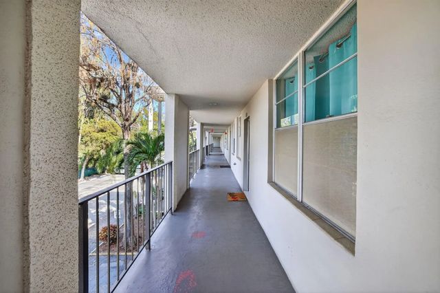 5 of 65 - 4898 Nw 29th Court #315, Lauderdale Lakes, FL