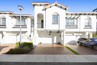 Photo of Listing #R11166044