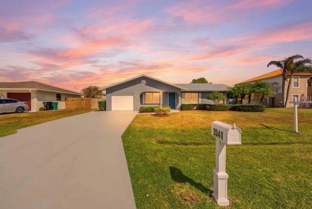 Photo of Listing #R11166051