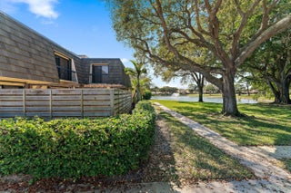 Photo of Listing #R11166052