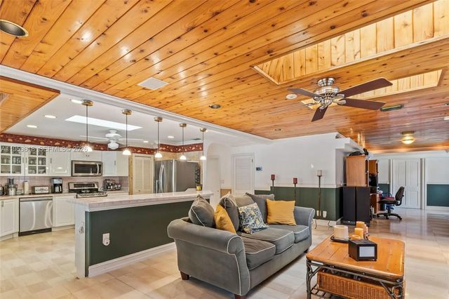 15005 Sw 148th Street, Miami