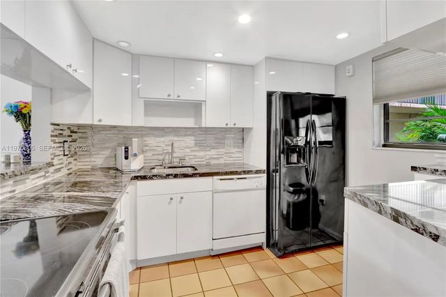 5 of 16 - 10525 Sw 112th Avenue #117, Miami, FL