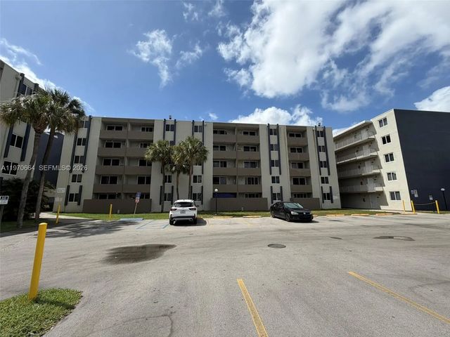 2 of 24 - 10090 Nw 80th Court #1206, Hialeah Gardens, FL