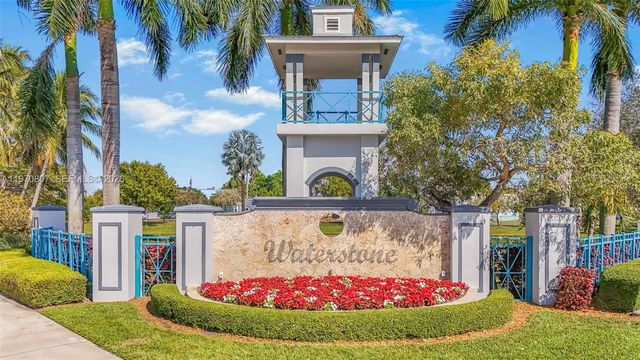 5 of 25 - 3736 Ne 9 Court, Homestead, FL