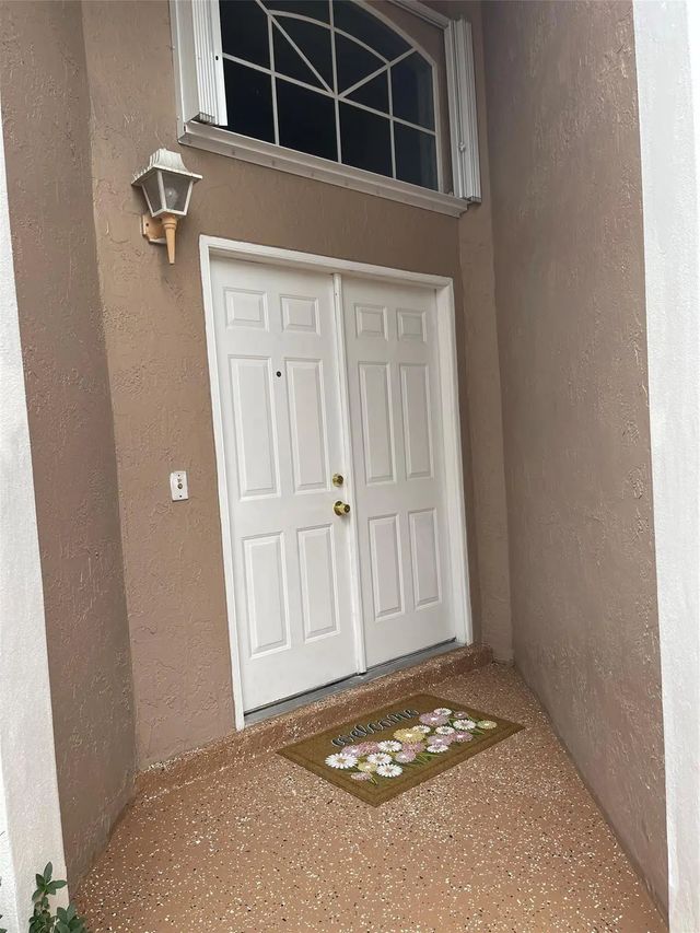 3 of 16 - 480 Somerset Way, Weston, FL