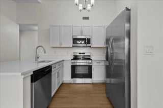 Photo of Listing #R11166131