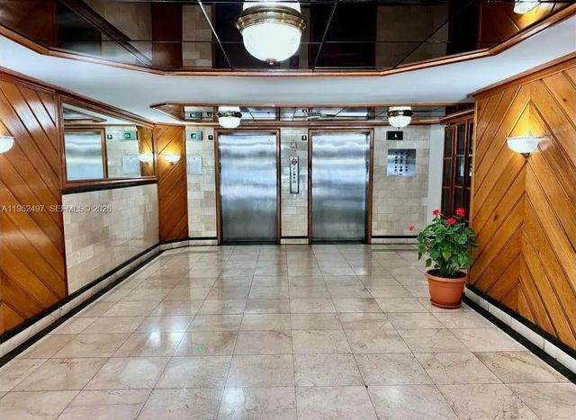 2 of 23 - 2401 Collins Avenue #509, Miami Beach, FL