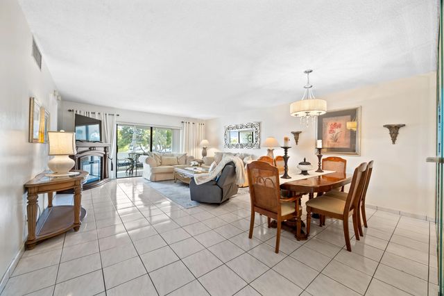 2 of 35 - 4000 Nw 44th Avenue #315, Lauderdale Lakes, FL
