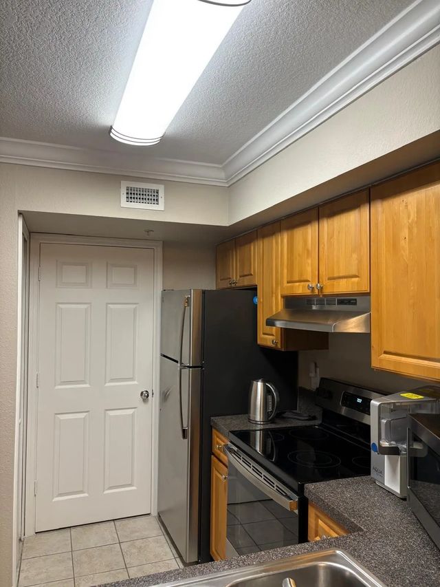 3 of 10 - 15075 Michelangelo Boulevard #204, Delray Beach, FL