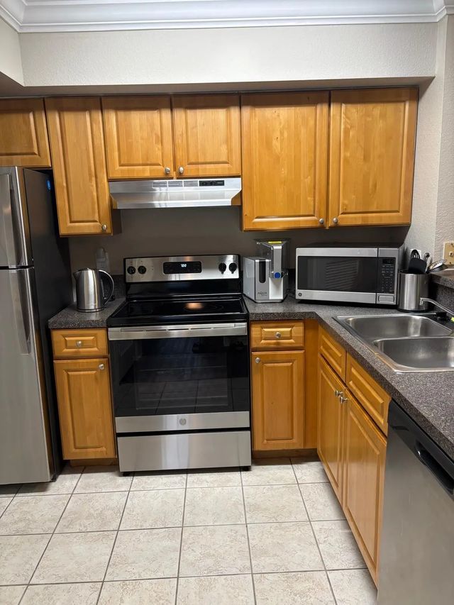4 of 10 - 15075 Michelangelo Boulevard #204, Delray Beach, FL