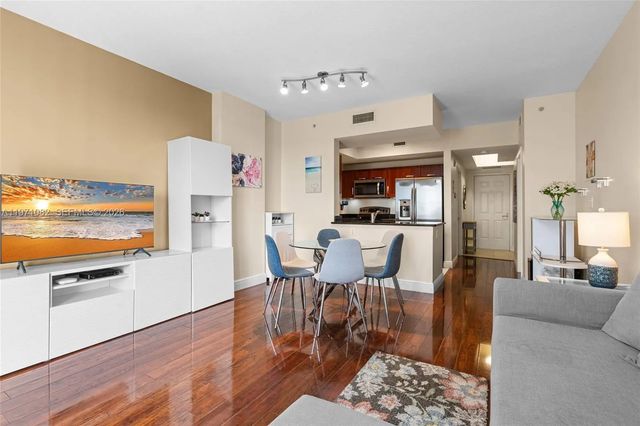 7275 Sw 90th Way #404, Miami
