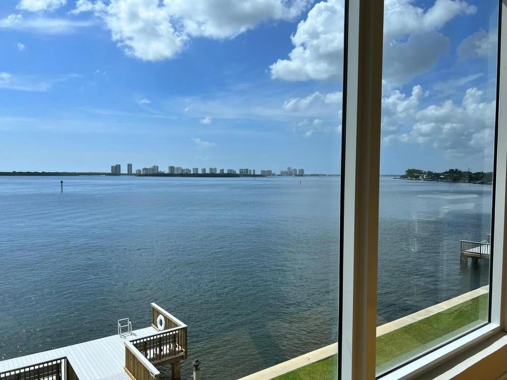 52 Yacht Club Drive #308, North Palm Beach
