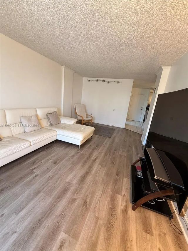 3 of 20 - 16851 Ne 23rd Avenue #b304, North Miami Beach, FL