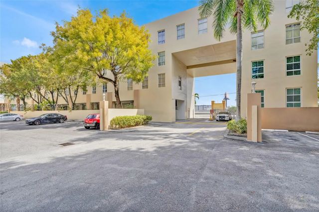 2 of 29 - 7400 W 20th Avenue #402, Hialeah, FL