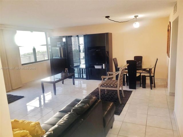 5 of 18 - 18151 Ne 31st Court #906, Aventura, FL