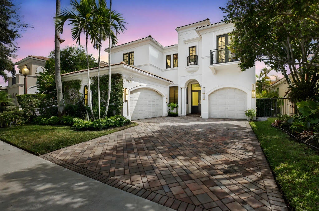 17921 Villa Club Way, Boca Raton
