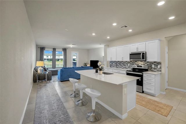2293 S Appleton Circle, Oakland Park