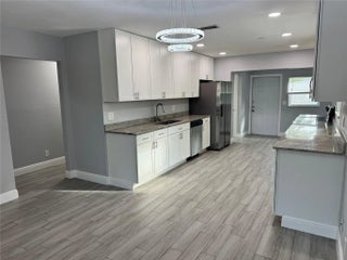 Photo of Listing #F10554613