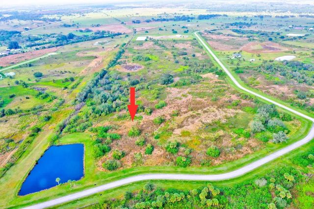 2 of 20 - 2831 Se 67th Place, Okeechobee, FL