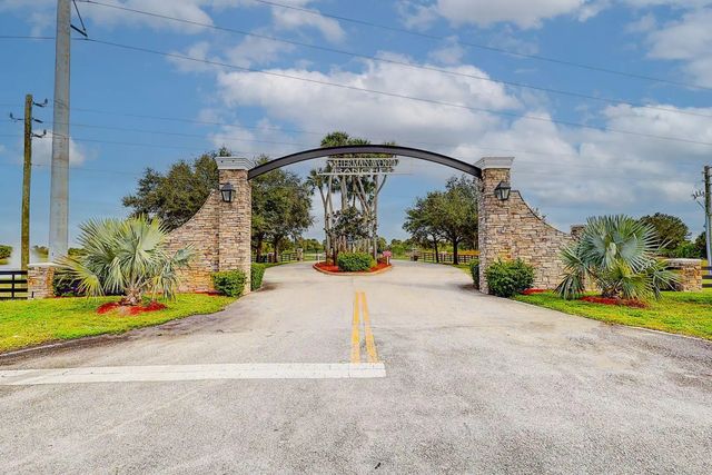 5 of 20 - 2831 Se 67th Place, Okeechobee, FL