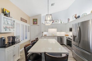 Photo of Listing #R11166410