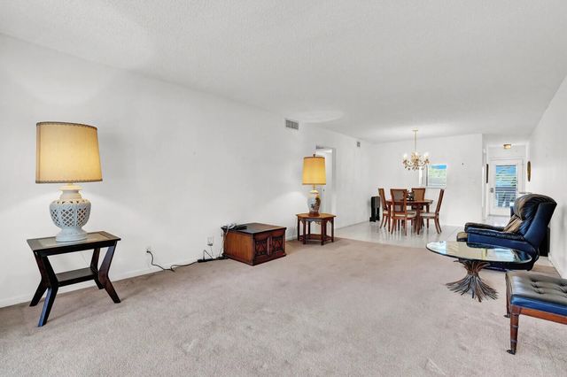4 of 25 - 2102 Lucaya Bend #f2, Coconut Creek, FL