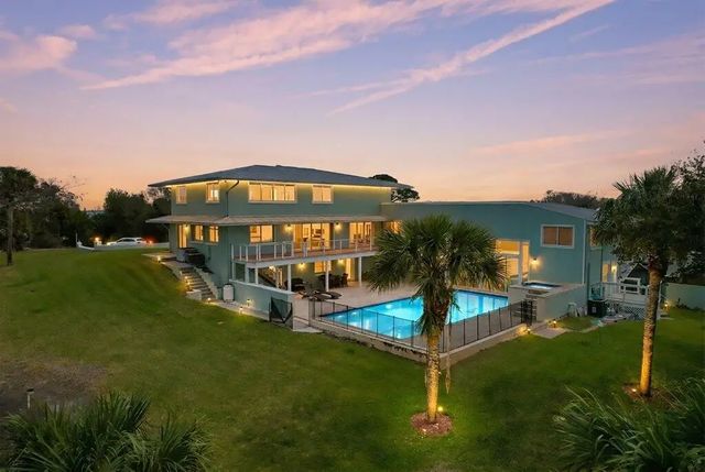 2 of 62 - 3712 E Mockingbird Hill, Jensen Beach, FL