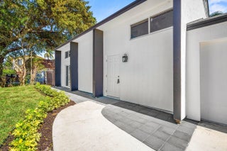 Photo of Listing #R11166430