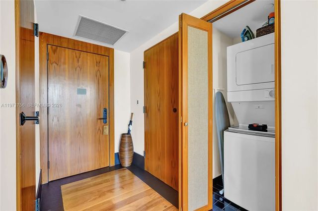 4 of 50 - 101 20th Street #1805, Miami Beach, FL