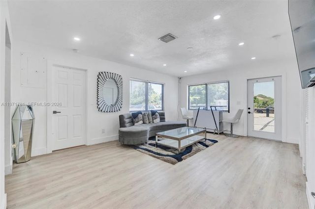 3 of 43 - 4029 Sw 22nd Street, West Park, FL