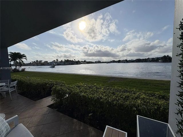 2 of 27 - 1201 S Riverside Drive #107, Pompano Beach, FL