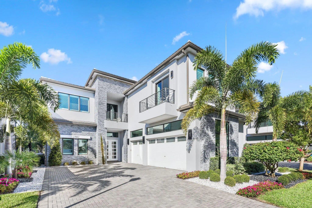17057 Cappuccino Way, Boca Raton