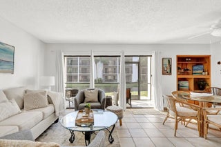 Photo of Listing #R11166559