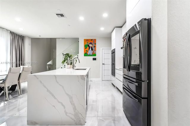 5 of 71 - 4566 Ficus Street, Hollywood, FL