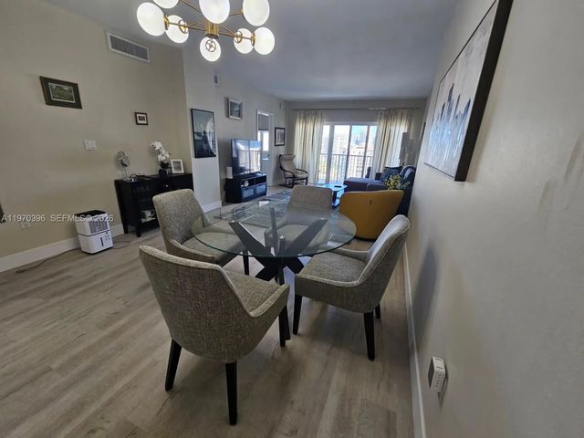 5 of 20 - 300 Bayview Drive #2101, Sunny Isles Beach, FL