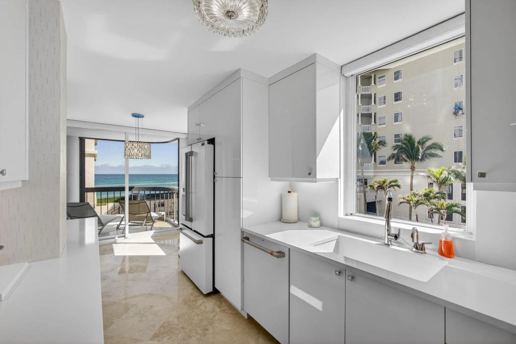 5380 N Ocean Drive #3b, Singer Island