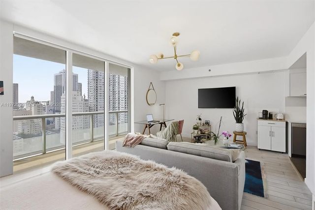 2 of 44 - 50 Biscayne Boulevard #1909, Miami, FL