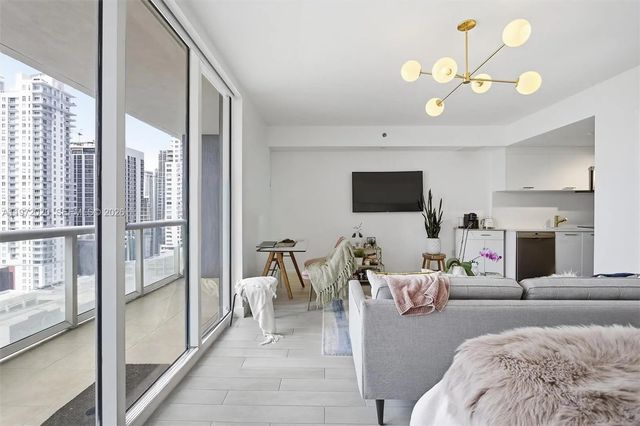 5 of 44 - 50 Biscayne Boulevard #1909, Miami, FL