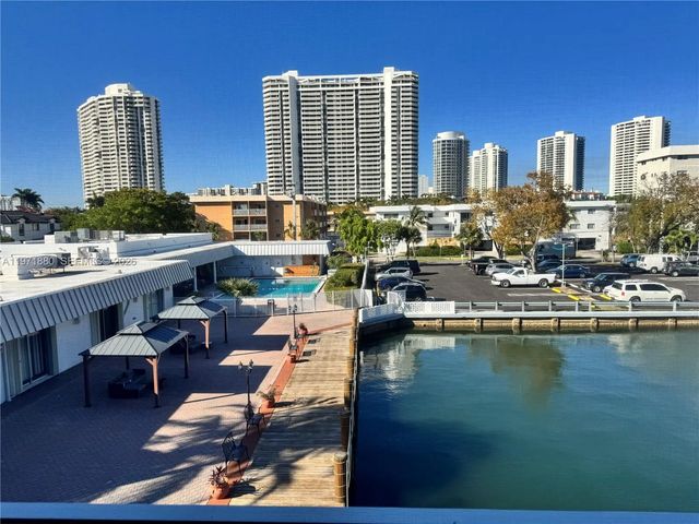 3551 Ne 169 Street #apt.a.303, North Miami Beach