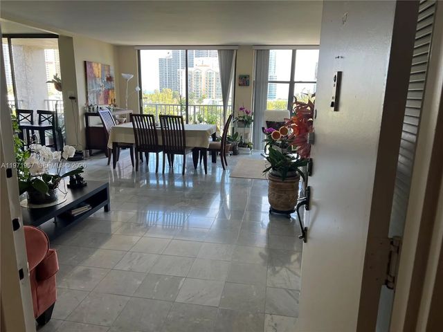 4 of 38 - 17600 N Bay Road #n902, Sunny Isles Beach, FL