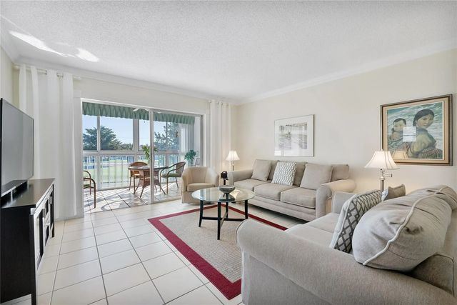 4 of 22 - 7787 Golf Circle Drive #312, Margate, FL