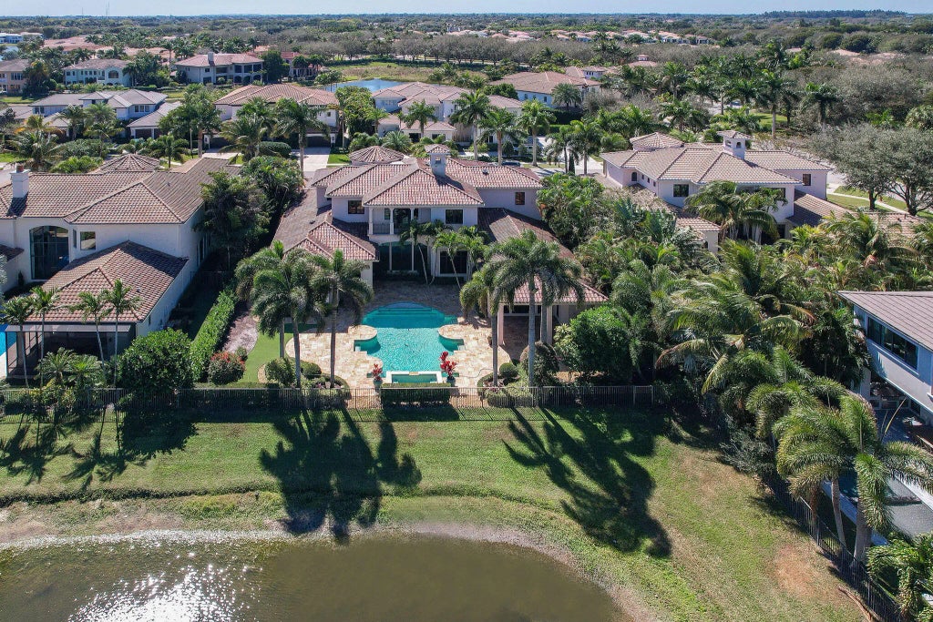 9253 Este Lago Drive, Boca Raton