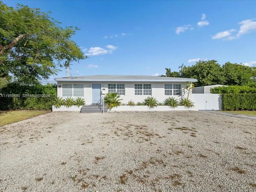 6891 Sw 26th Terrace, Miami