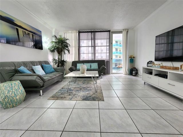 3 of 34 - 3725 S Ocean Drive #620, Hollywood, FL