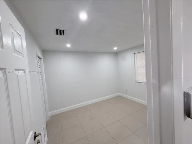 5 of 8 - 6829 Sw 25th Street, Miami, FL