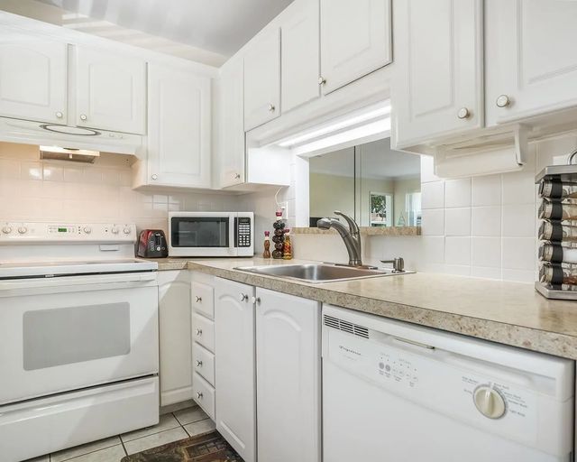 2 of 17 - 3400 Nw 48th Avenue #407, Lauderdale Lakes, FL