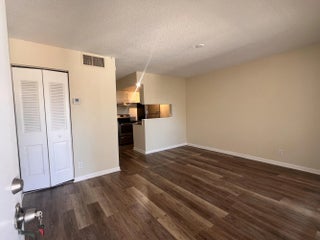 Photo of Listing #R11166635