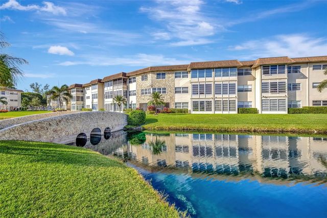 4801 Nw 34th Street #602, Lauderdale Lakes