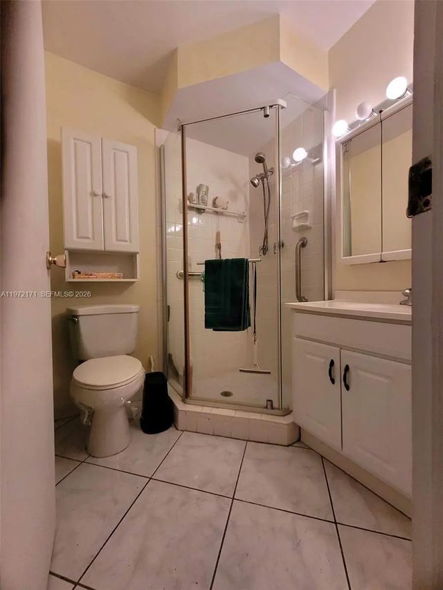 3 of 14 - 4801 Nw 34th Street #602, Lauderdale Lakes, FL