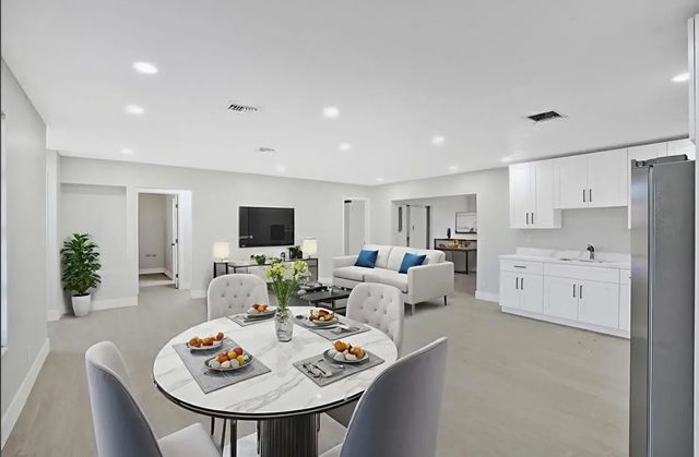 4430 Nw 22nd Street, Lauderhill